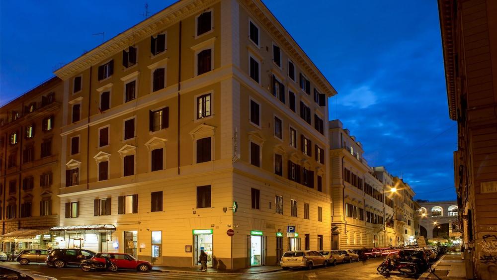 Hotel Assisi Рим Экстерьер фото